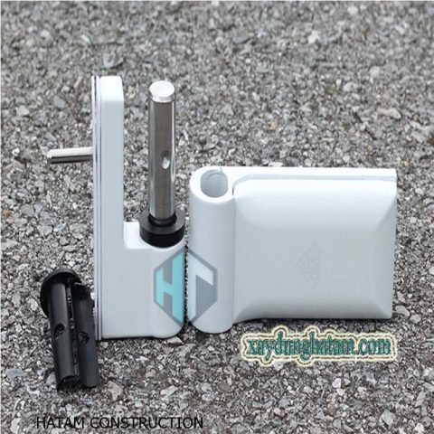 Bản lề cửa nhựa chuyên dụng, phụ kiện bền chắc