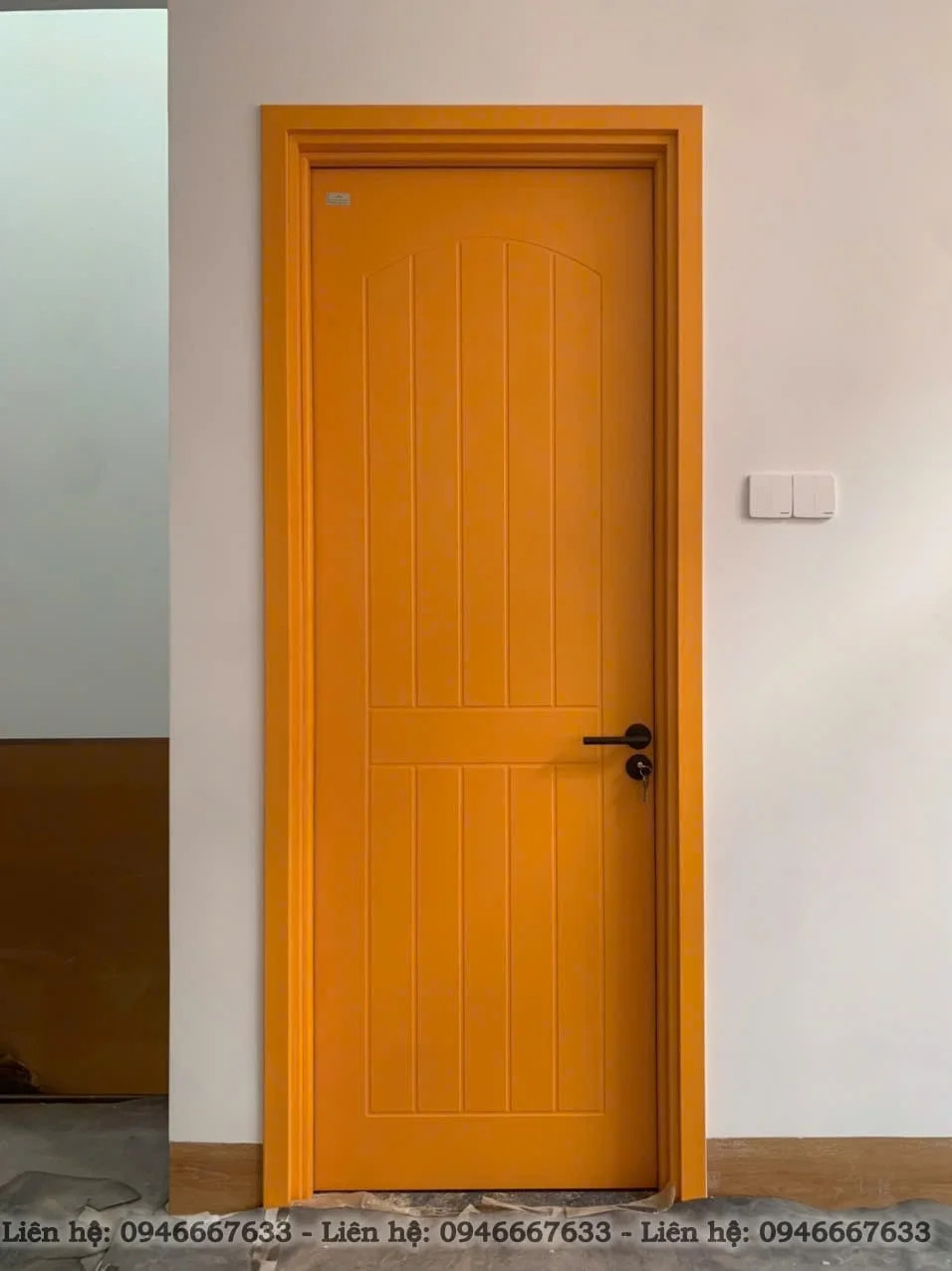 Chi tiết cánh cửa nhựa giả gỗ Composite sơn PU