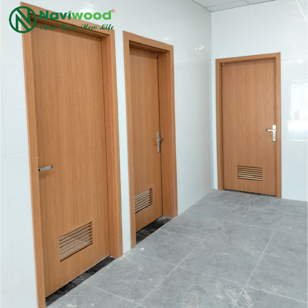 Cửa gỗ nhựa composite cho nhà vệ sinh với khả năng chống ẩm tuyệt vời
