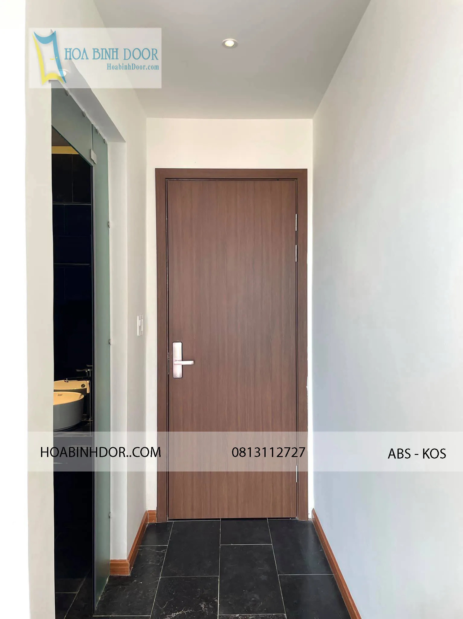 Cửa nhựa ABS phẳng tối giản cho không gian phòng
