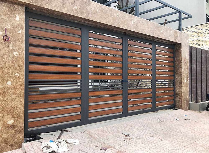 Cửa nhựa giả gỗ ngoài trời vân gỗ sang trọng