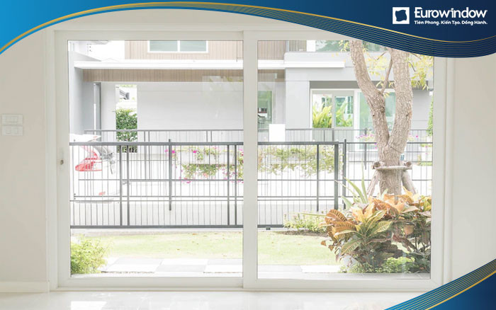 Cửa nhựa lõi thép hai cánh mở trượt, tối ưu không gian