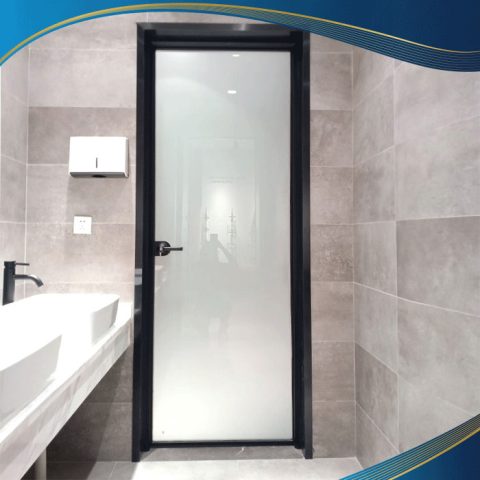 Cửa nhựa lõi thép nhà vệ sinh màu đen kính mờ