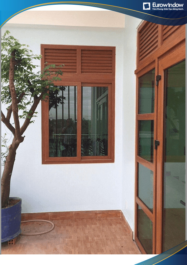 Cửa nhựa lõi thép vân gỗ 2 cánh cho cửa đi và cửa sổ