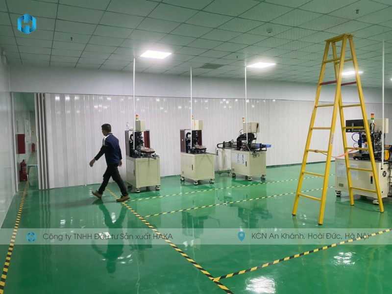cửa nhựa xếp lắp đặt để phân khu nhà xưởng