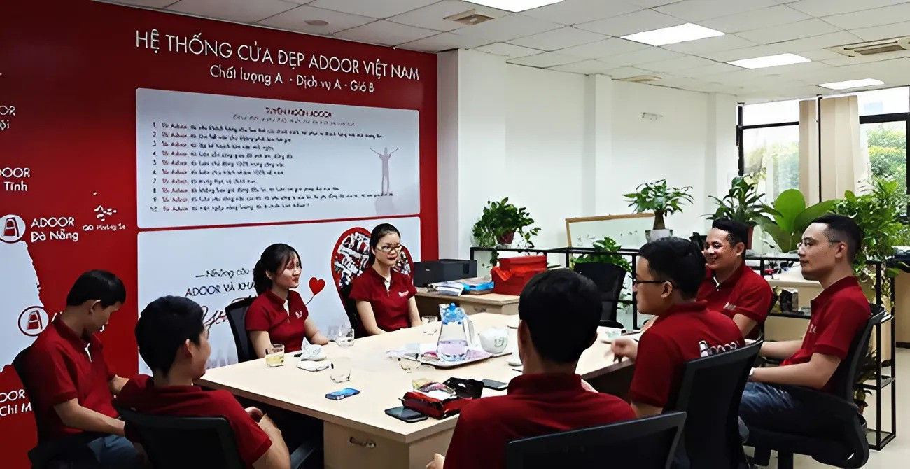 Đội ngũ nhân sự NNM GROUP tham gia đào tạo