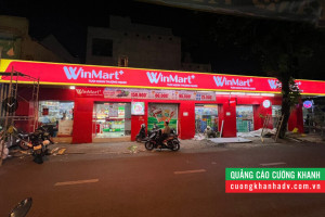 Hình ảnh mặt tiền của cửa hàng WinMart+ với bảng hiệu mới