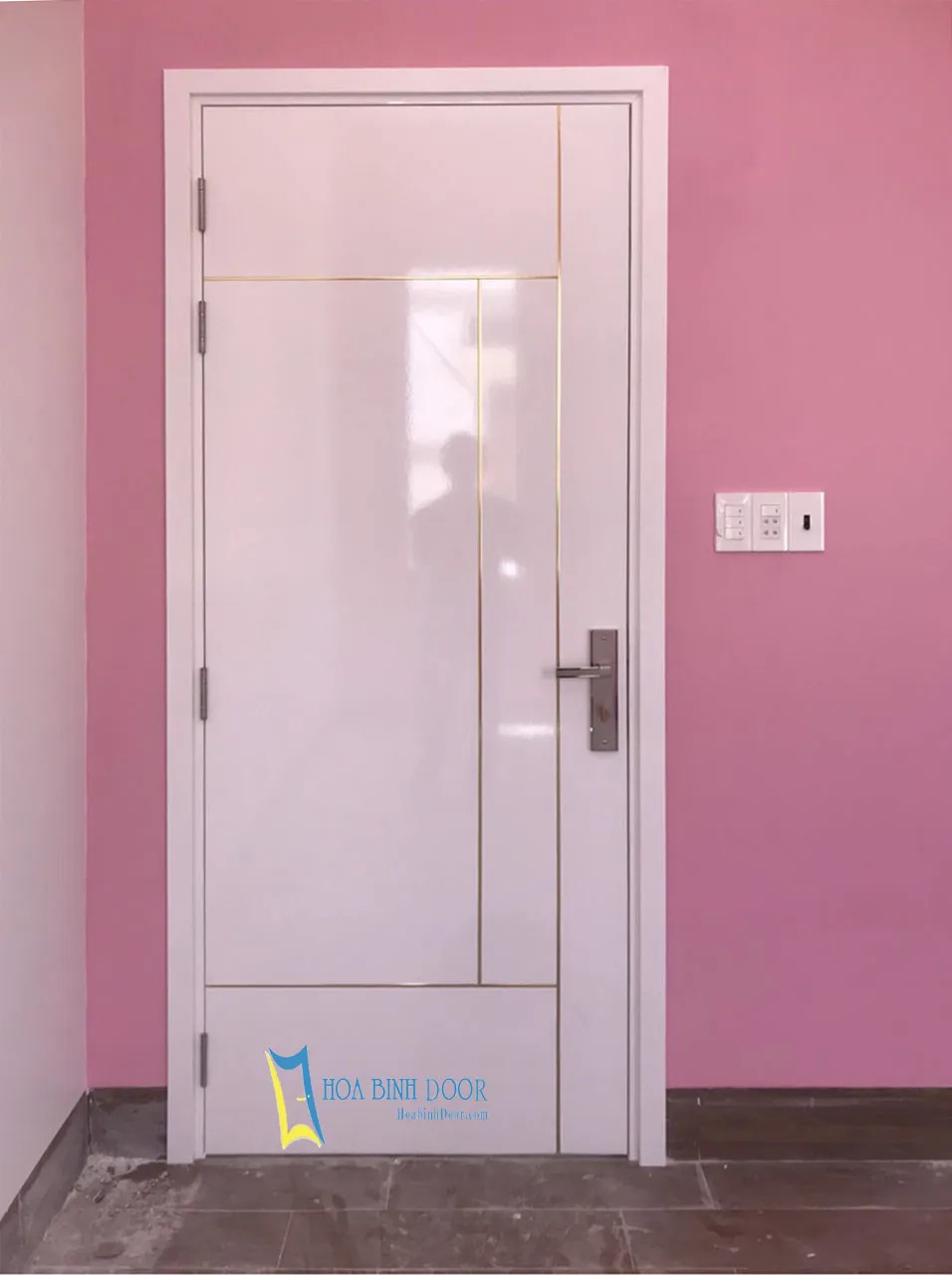 Mẫu cửa nhựa composite sơn PU màu trắng tinh tế, mang lại vẻ đẹp sang trọng