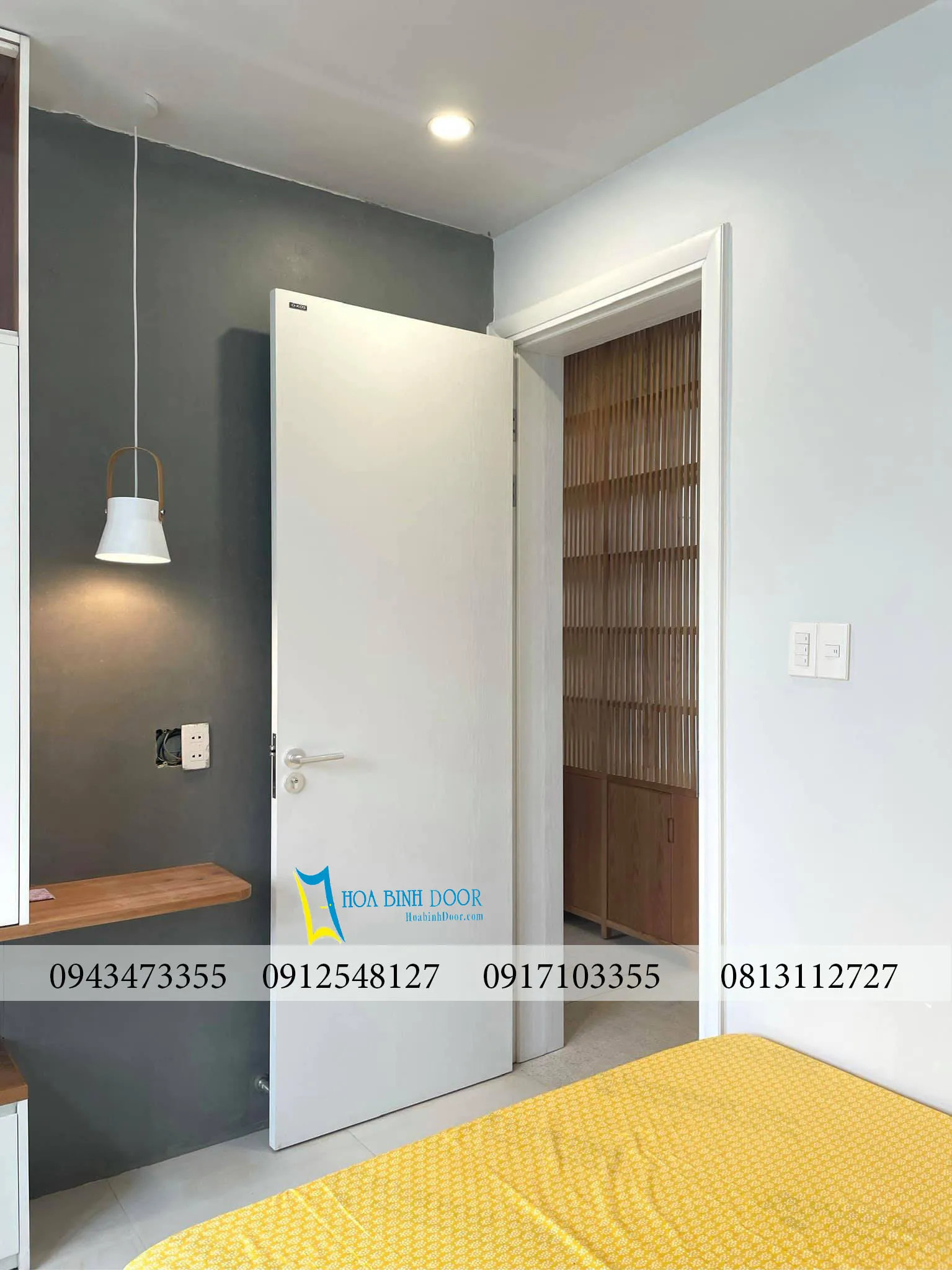 Mẫu cửa nhựa giả gỗ ABS Hàn Quốc hai màu