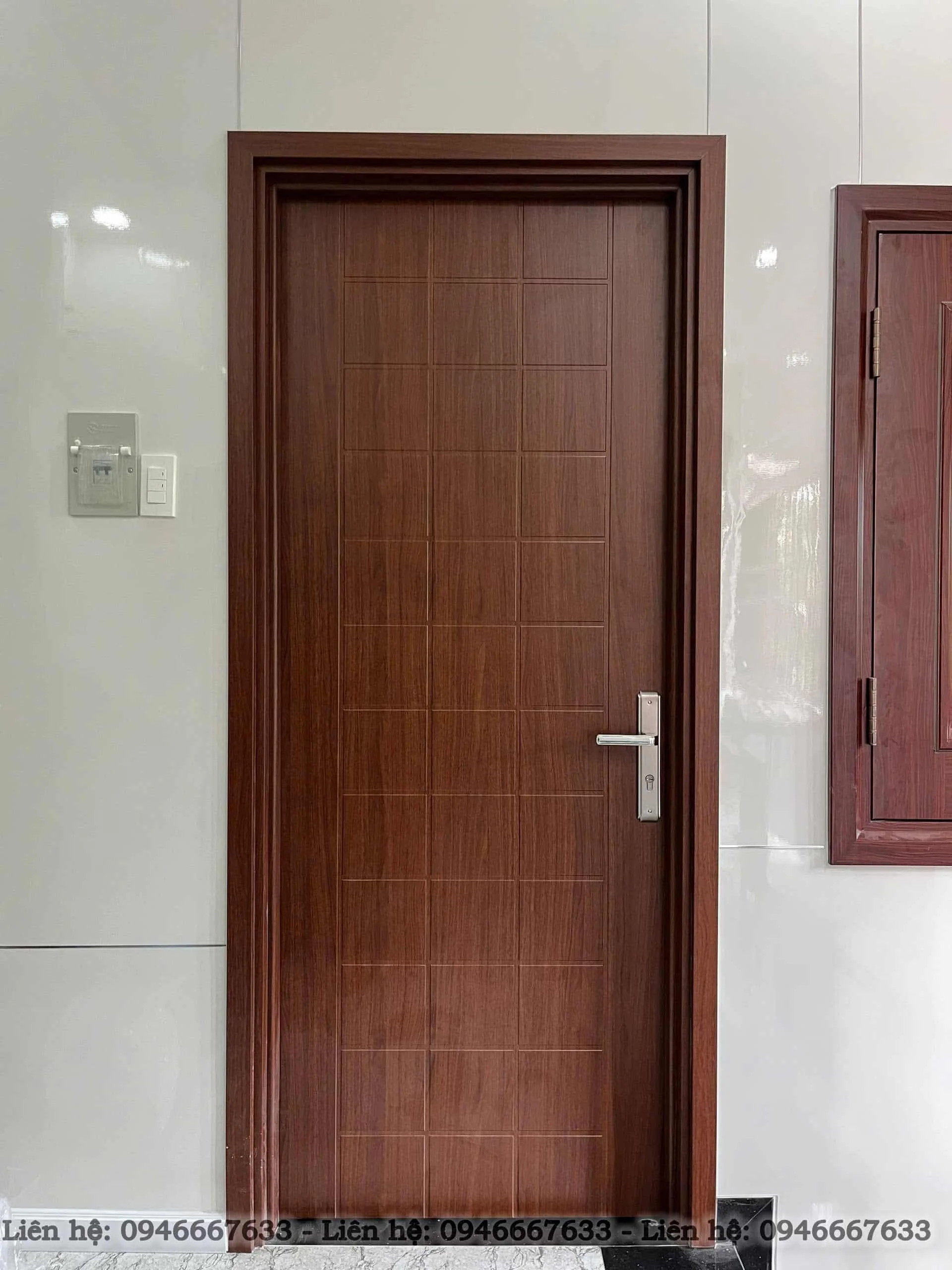 Mẫu cửa nhựa giả gỗ Composite phủ da sang trọng, tinh tế