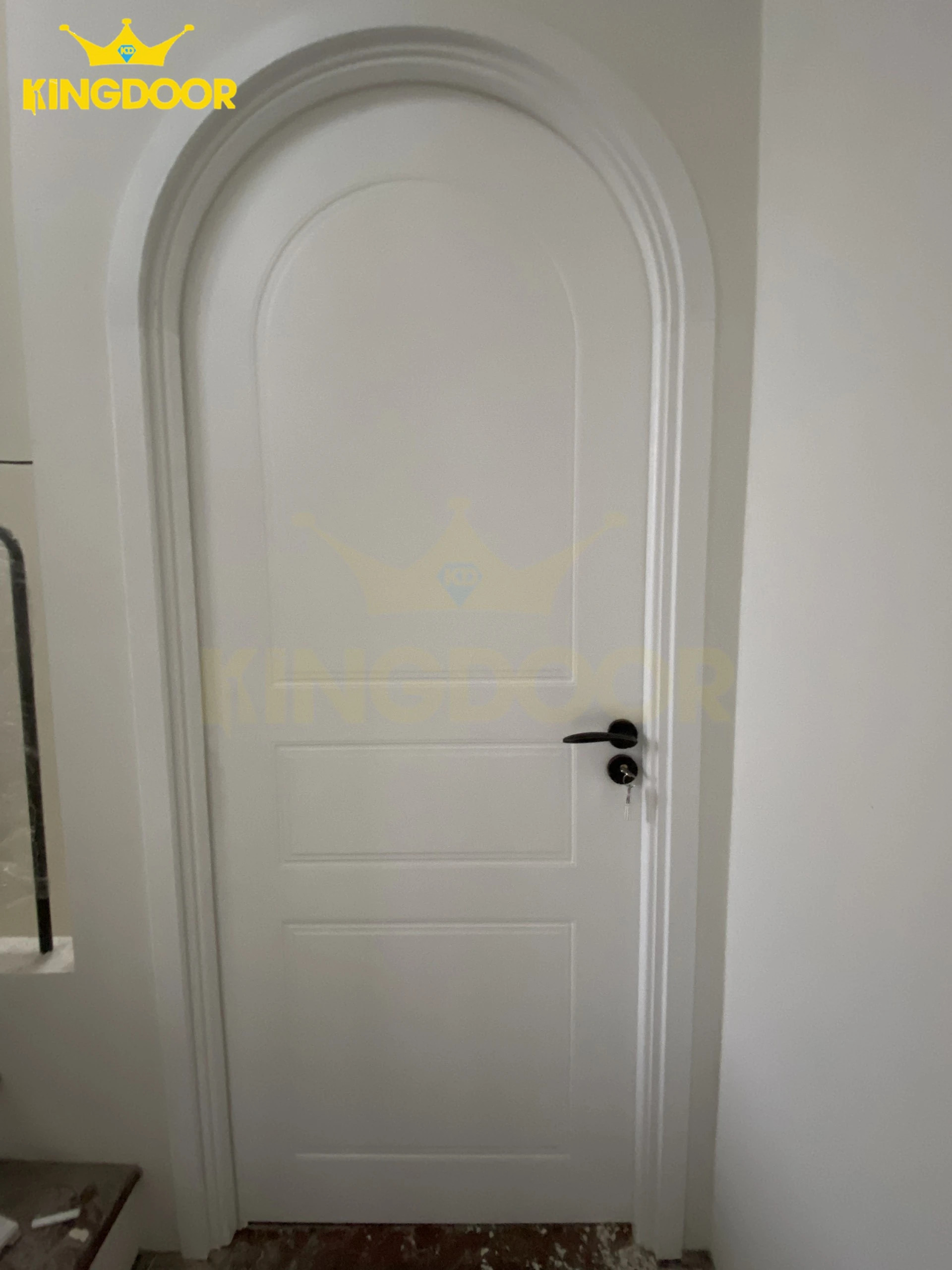 Mẫu cửa vòm nhựa composite sơn PU màu trắng hiện đại cho nội thất