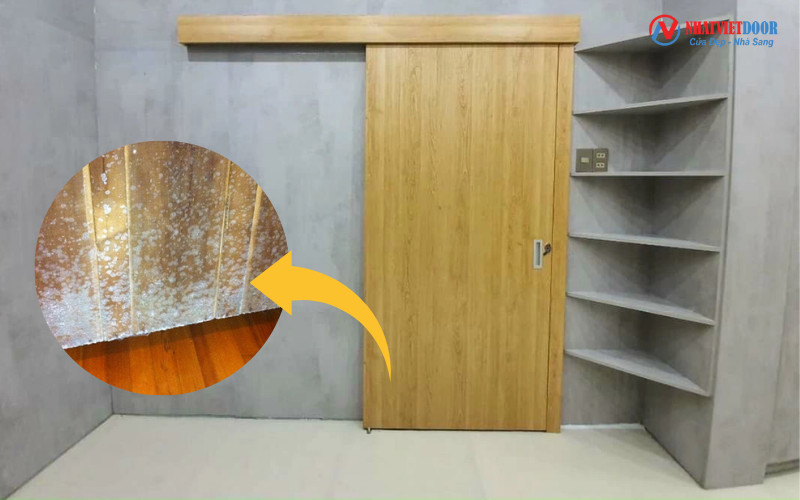 Nước dễ dàng xâm nhập vào cửa lùa bằng nhựa kém chất lượng nếu không được bảo vệ đúng cách.
