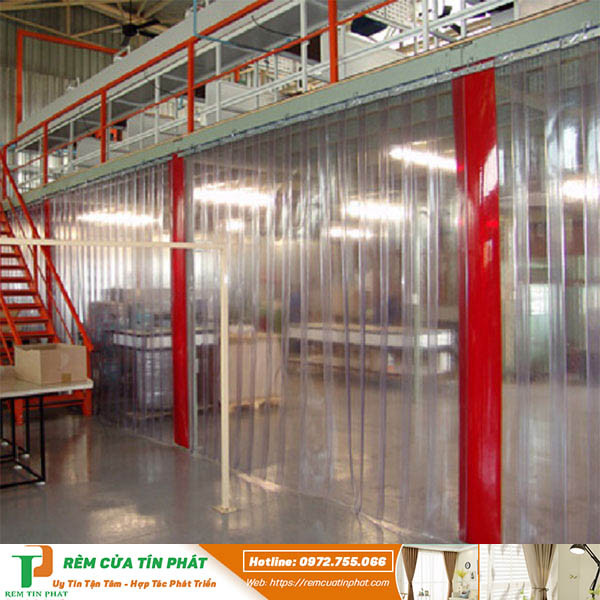 Rèm nhựa che cửa ngăn lạnh cho nhà máy