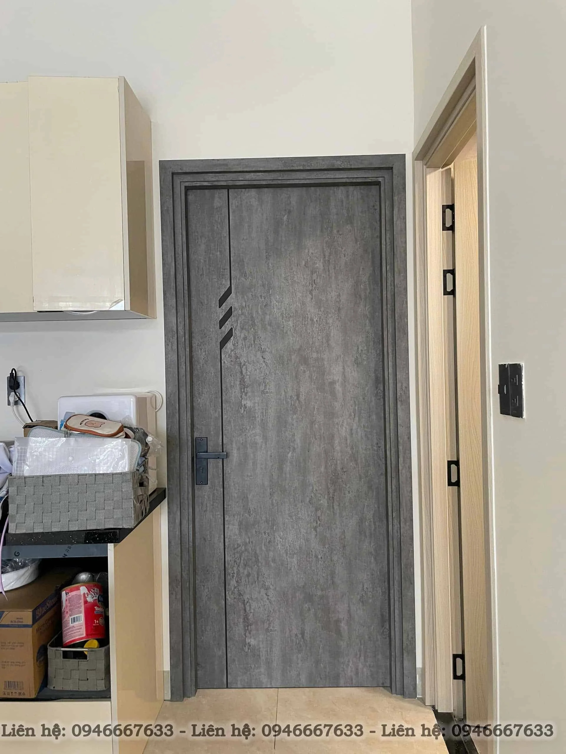 Thiết kế cửa nhựa giả gỗ Composite bền chắc, chống nước hiệu quả