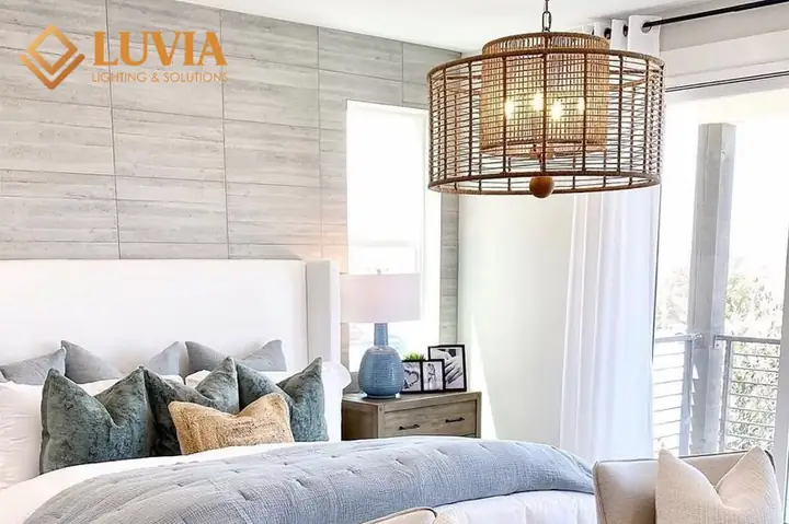 Hướng Dẫn Chọn Đèn Chùm Phòng Ngủ Đẹp và Phù Hợp Không Gian
