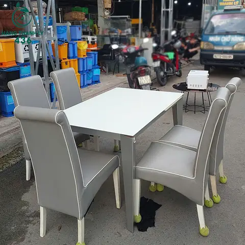 Bí quyết chọn mua bàn ghế phòng ngủ thanh lý bền đẹp và tiết kiệm Bí quyết chọn mua bàn ghế phòng ngủ thanh lý bền đẹp và tiết kiệm