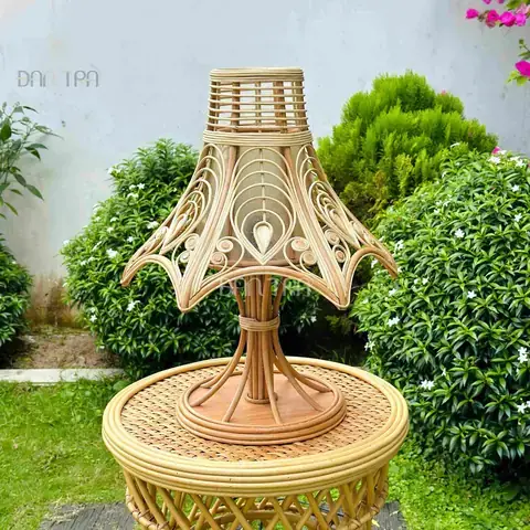 Bàn Trà Phòng Ngủ Bằng Mây: Nét Đẹp Tự Nhiên Và Công Dụng Hữu Ích