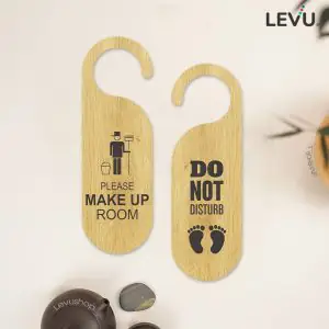 Bảng gỗ treo cửa phòng khách sạn homestay khắc laser 2 mặt LEVU-BG15