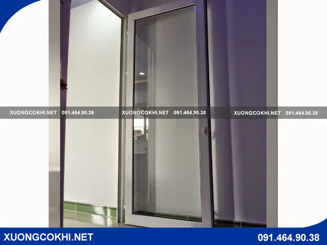 Báo Giá Cửa Sắt Phòng Ngủ Chi Tiết: Hướng Dẫn Chọn Mua & Mẫu Đẹp