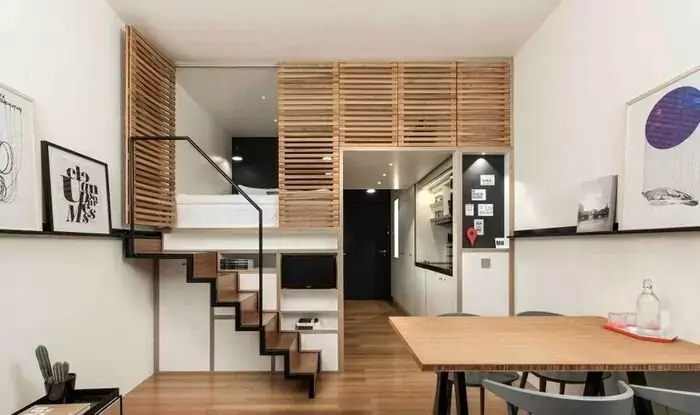 Biến căn gác gỗ thành 2 phòng ngủ: Hướng dẫn chi tiết
