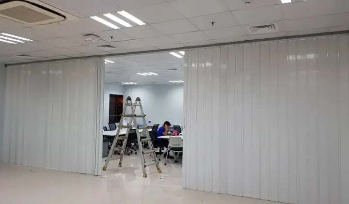 Vách ngăn phòng ngủ máy lạnh: Các loại và ưu nhược điểm Vách ngăn phòng ngủ máy lạnh: Các loại và ưu nhược điểm