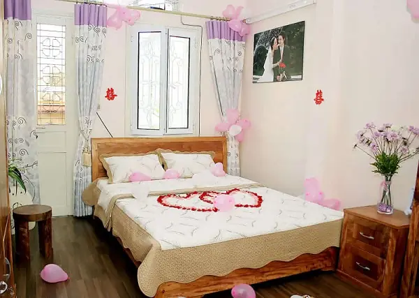Cách Trang Trí Ảnh Trong Phòng Ngủ Đẹp Mắt và Hợp Phong Thủy
