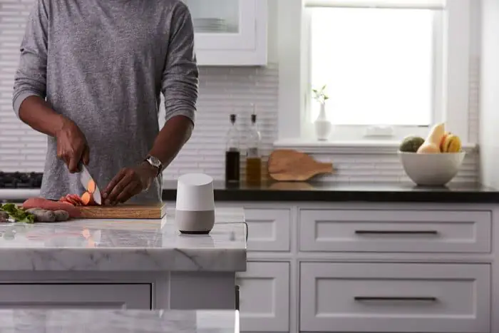 Làm thế nào để chế Google Home Mini thành phòng ngủ thông minh?