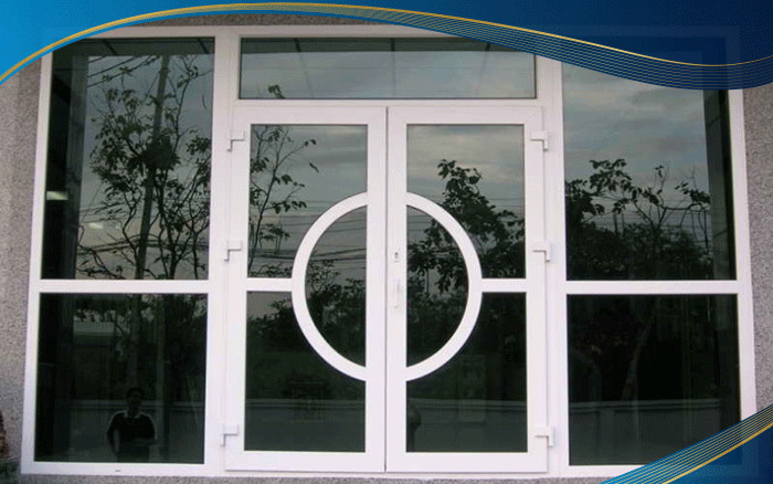 Cửa nhựa 4 cánh kính cường lực màu