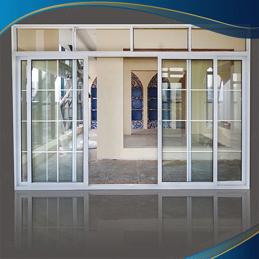 Cửa nhựa 4 cánh mở trượt nan trang trí màu trắng