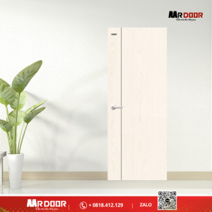 Cửa nhựa composite giả gỗ màu nâu vân gỗ hiện đại, thích hợp cho nội thất tại Ninh Thuận