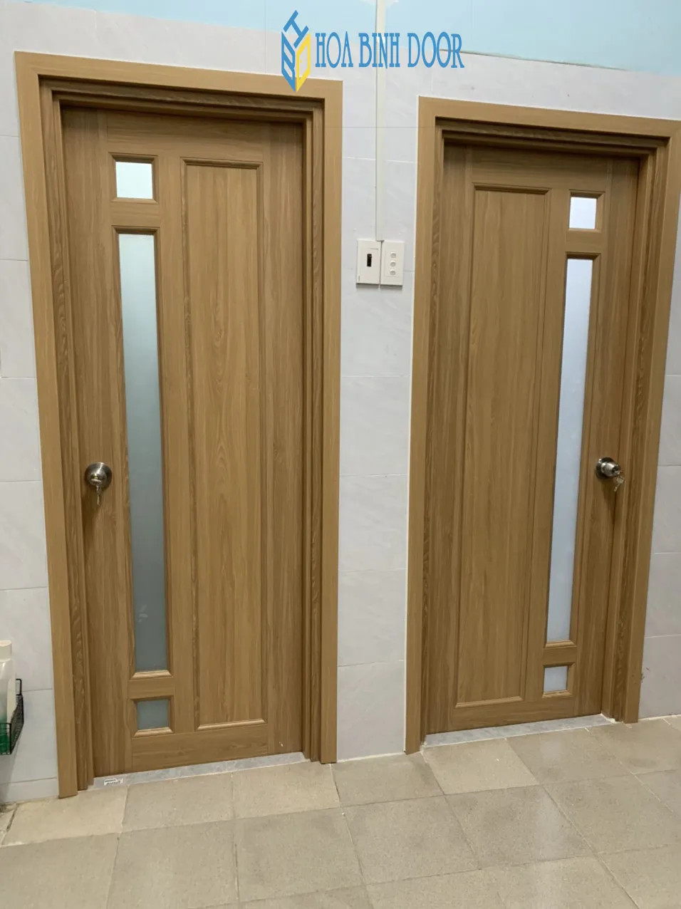 Cửa nhựa phòng làm việc, thiết kế chắc chắn và cách âm tốt tại Đà Nẵng