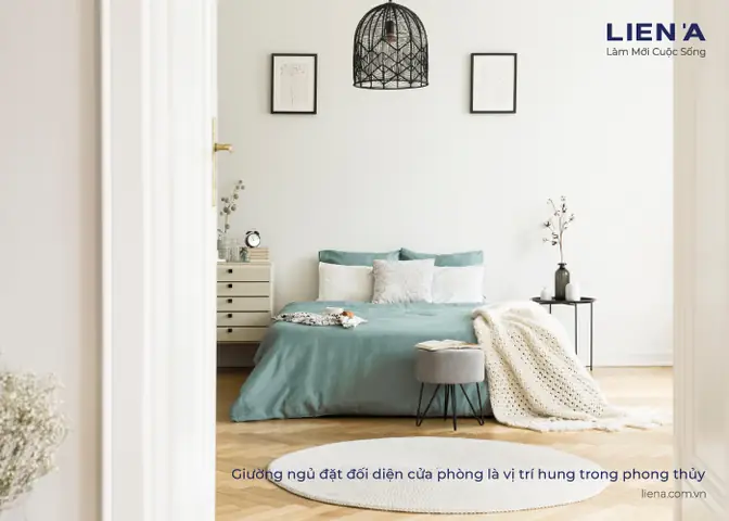 Kê giường ngủ đối diện cửa phòng lợi hay hại? Kê giường ngủ đối diện cửa phòng lợi hay hại?