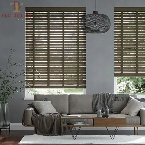 Tất Tần Tật Về Cửa Sổ Gỗ Phòng Ngủ: Mẫu Đẹp, Ưu Điểm & Lưu Ý