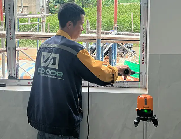 cửa sổ kính phòng ngủ