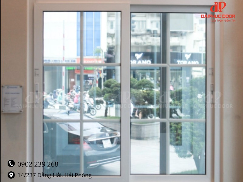Cửa sổ nhựa lõi thép uPVC 2 cánh mở trượt, thiết kế thanh lịch, mang lại ánh sáng tự nhiên cho căn nhà