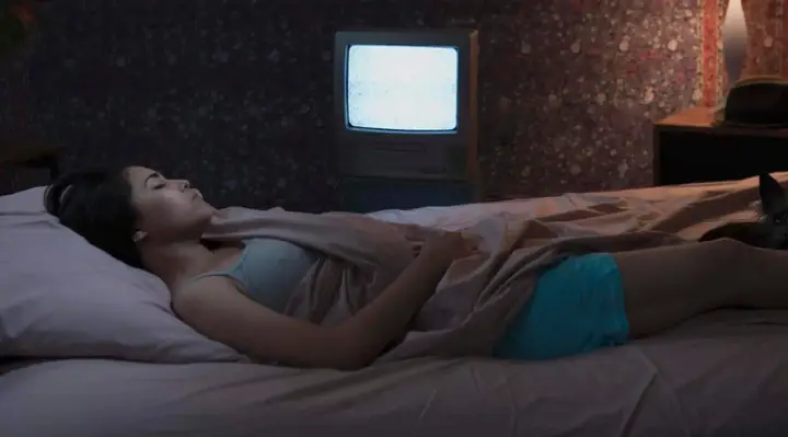 đặt tv trong phòng ngủ đặt tv trong phòng ngủ