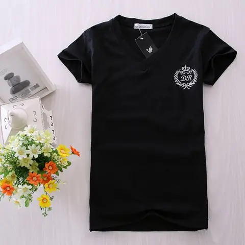 Decal dán tường trang trí phòng ngủ cho bé: Hướng dẫn chi tiết Decal dán tường trang trí phòng ngủ cho bé: Hướng dẫn chi tiết
