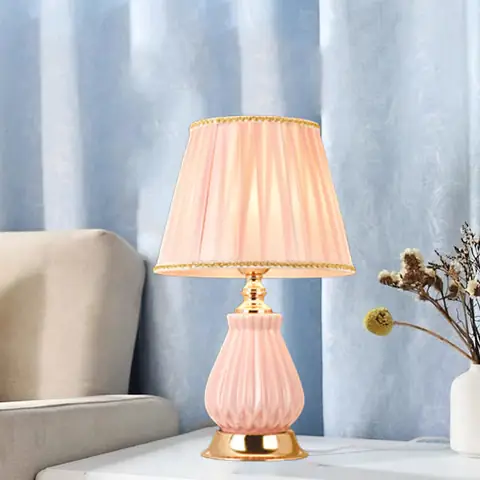 đèn bàn trang trí phòng ngủ