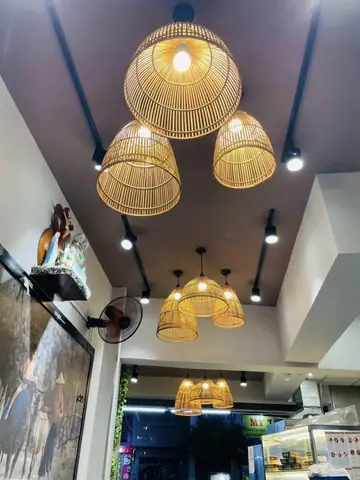 Den thả phòng ngủ bằng tre nứa: Chọn lựa và trang trí ấn tượng Den thả phòng ngủ bằng tre nứa: Chọn lựa và trang trí ấn tượng