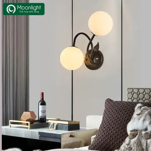 Đèn Tường Phòng Ngủ Gỗ Kiểu Cổ: Chọn Lựa Và Trang Trí