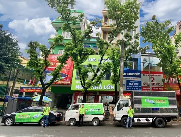 Gạch Tranh Ốp Tường Phòng Ngủ: Hướng Dẫn Chọn Và Thi Công Hoàn Hảo Gạch Tranh Ốp Tường Phòng Ngủ: Hướng Dẫn Chọn Và Thi Công Hoàn Hảo