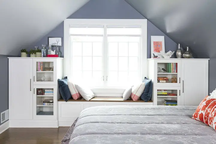 Chỗ ngồi bên cửa sổ phòng ngủ nhỏ hoàn toàn phù hợp cho ngôi nhà hiện đại. Chỗ ngồi bên cửa sổ phòng ngủ nhỏ hoàn toàn phù hợp cho ngôi nhà hiện đại.