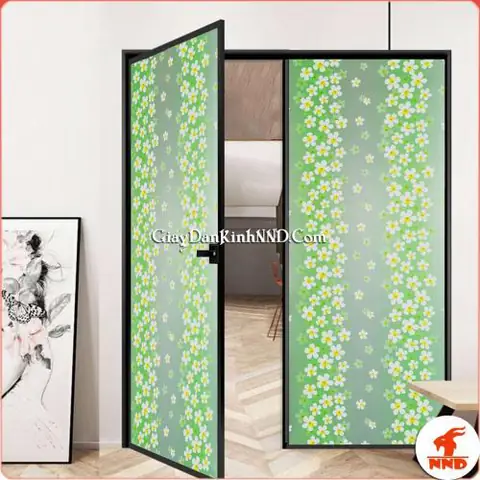 giấy dán kính phòng ngủ