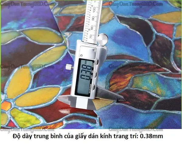 giấy dán kính phòng ngủ