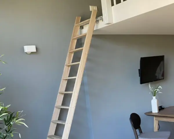 Hướng dẫn làm phòng ngủ trên gác đẹp và tiện nghi