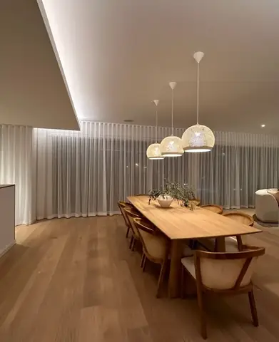 Ứng Dụng Đèn **LED Tường Chiếu Sáng Xung Quanh Phòng Ngủ**: Hướng Dẫn Chi Tiết Để Có Không Gian Hoàn Hảo
