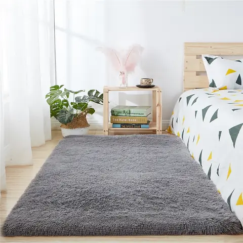 7. Cây cảnh Mini & đồ decor handmade