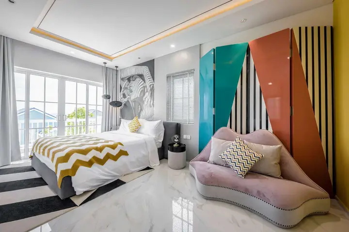 Mẫu 12: Thi công nội thất phòng ngủ color clock phá cách Mẫu 12: Thi công nội thất phòng ngủ color clock phá cách