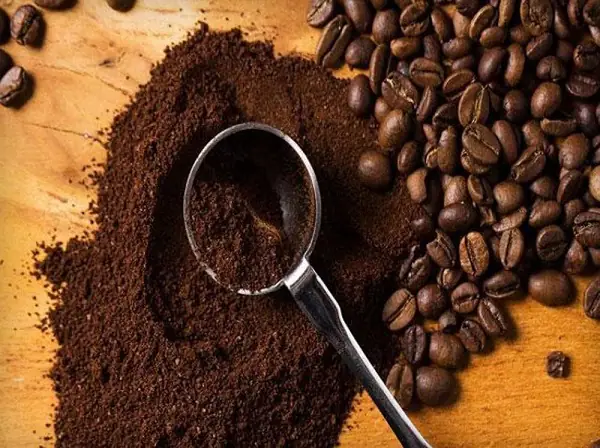 phòng ngủ bị ẩm mốc