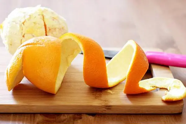 phòng ngủ bị ẩm mốc